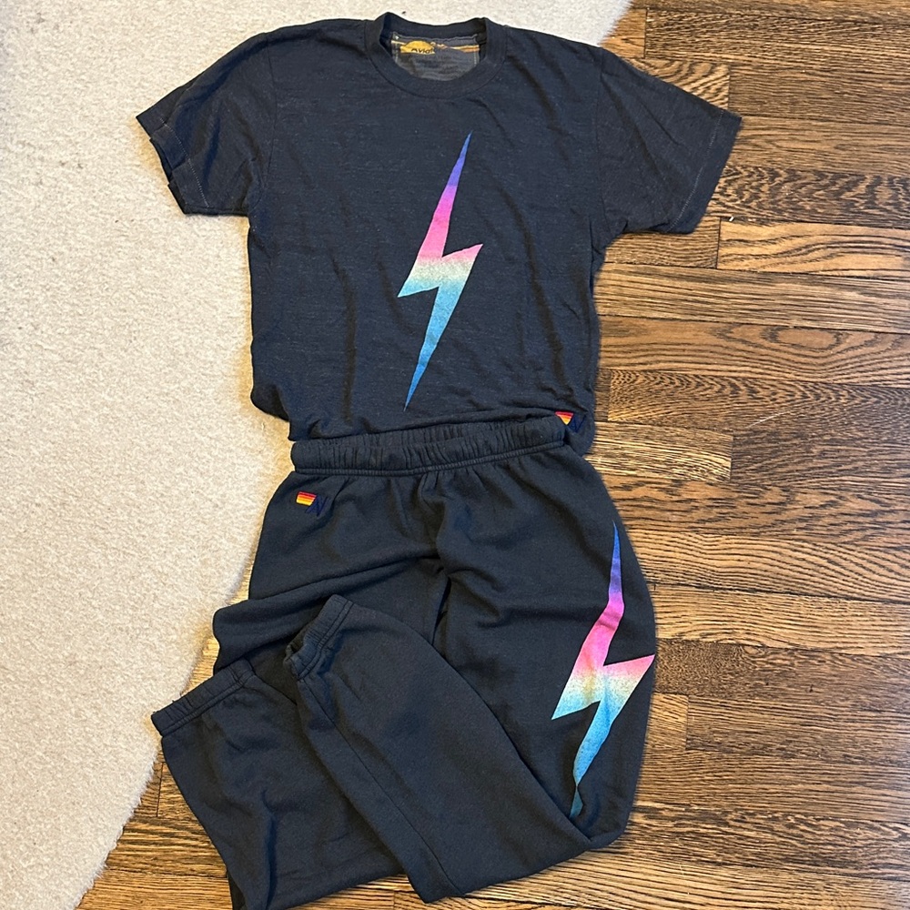 Aviator Nation T-Shirt and Joggers
